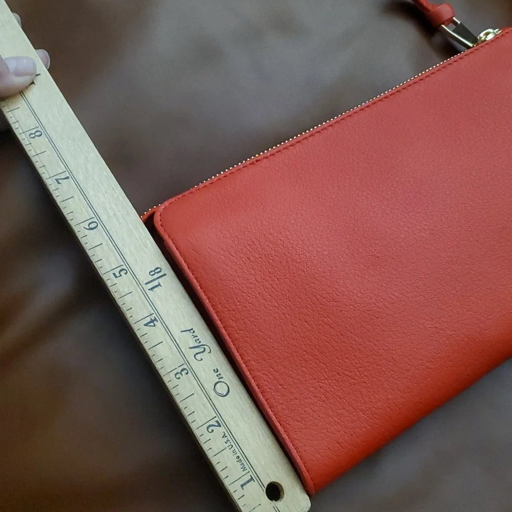 Tory Burch unused has